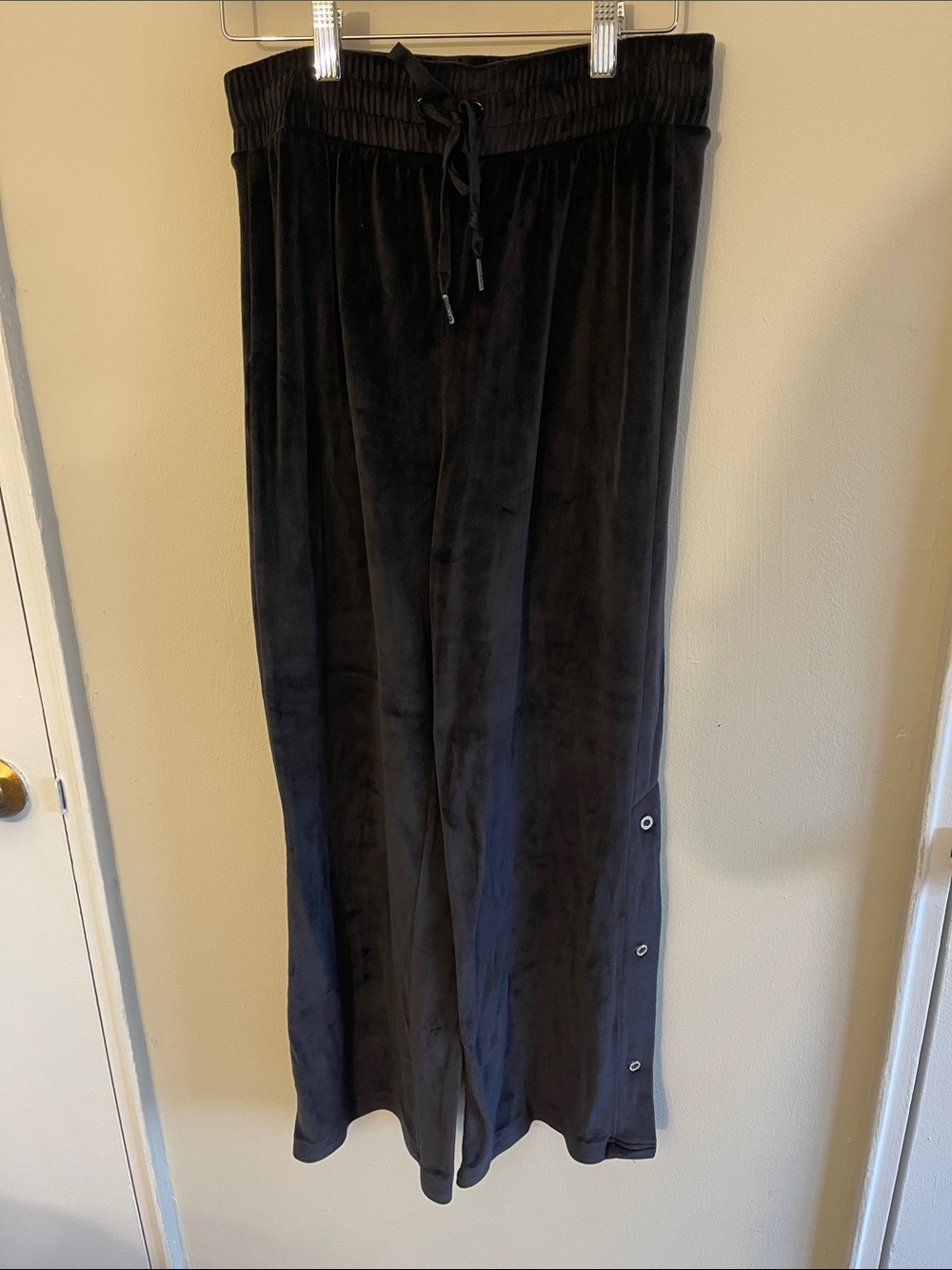 Victoria's Secret Black Velour Lounge Pants with Snap Trim